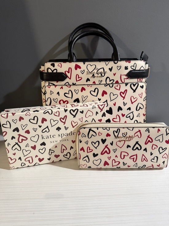 kate spade Handbags - Kate Spade New York Staci Medium Satchel scribble hearts w/matching wallet $520